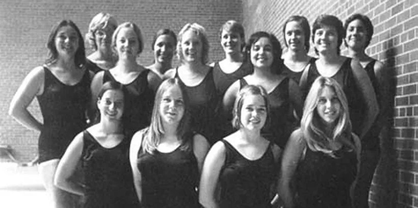 bhl-First-Varsity-Synchronized-Swimming-Team-1974