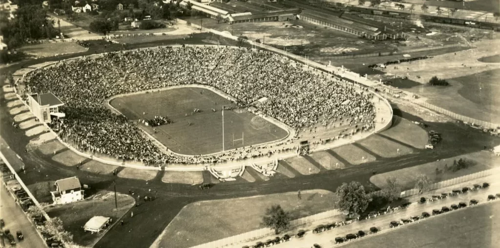 bhl-first-game-at-michigan-stadium