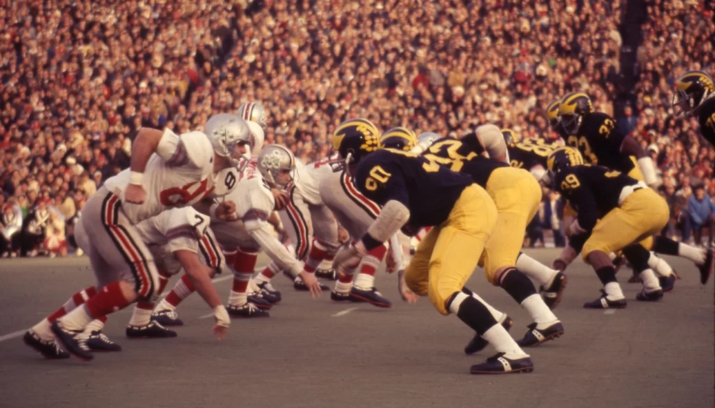 bhl-football-osu-um-play-02