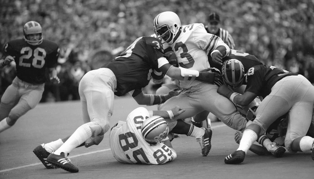 bhl-football-osu-um-play